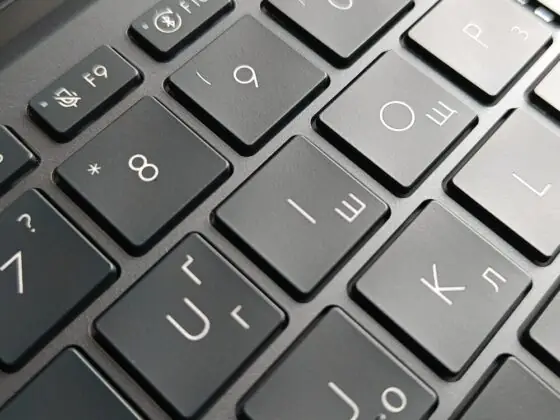 ASUS Zenbook DUO 2025