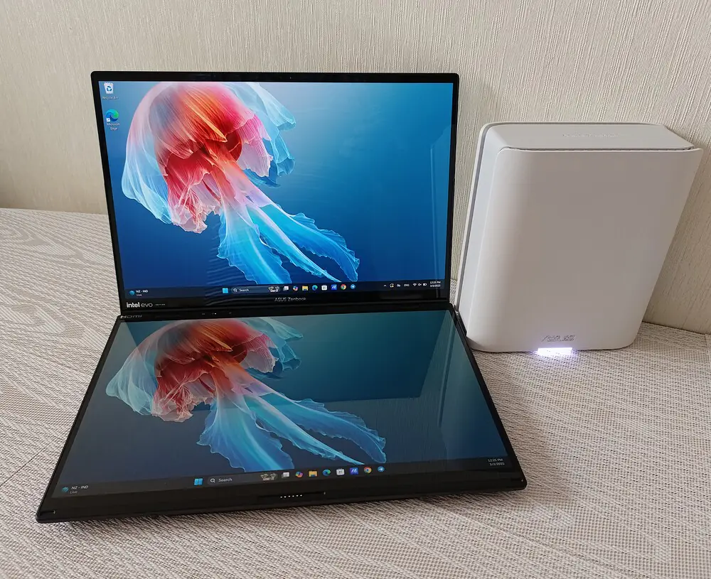 ASUS Zenbook DUO 2025