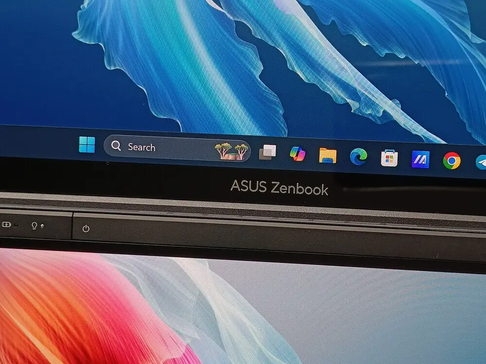 ASUS Zenbook DUO 2025