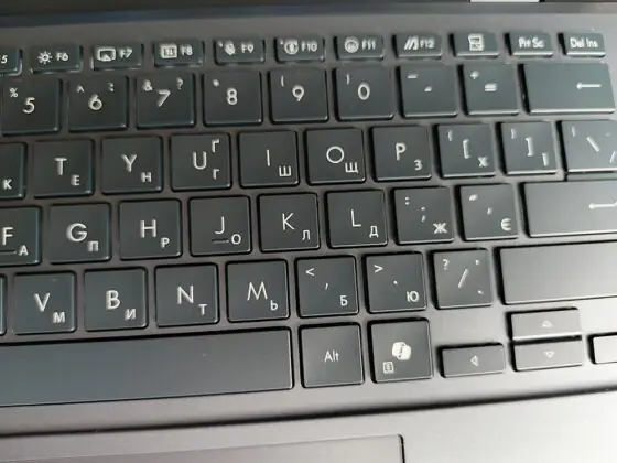 ASUS Zenbook DUO 2025