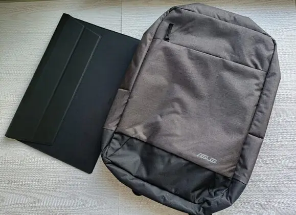 ASUS Zenbook DUO 2025