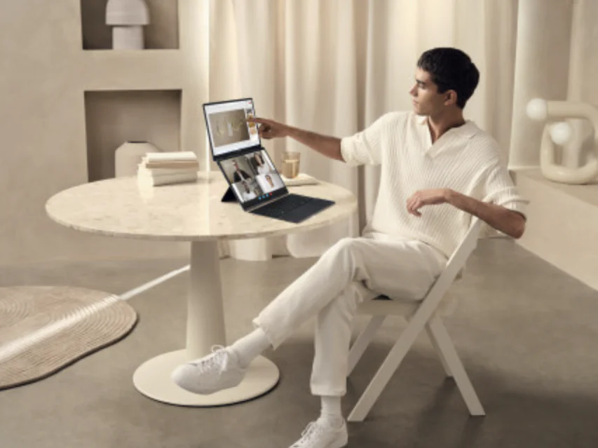 ASUS Zenbook DUO 2025