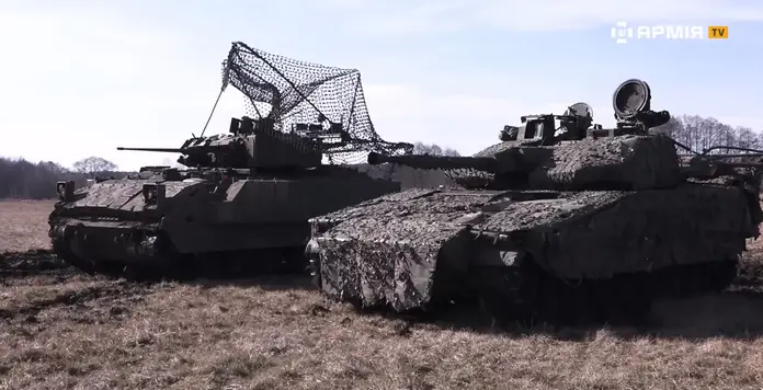 BMP Bradley CV90