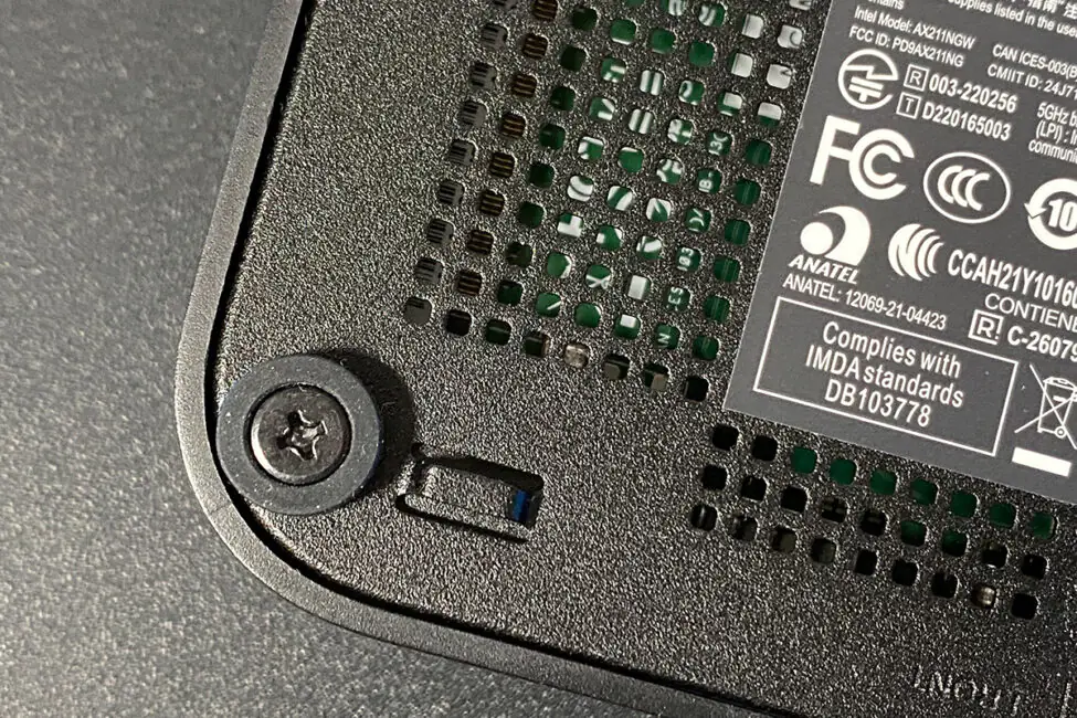 ASUS NUC 14 Essential