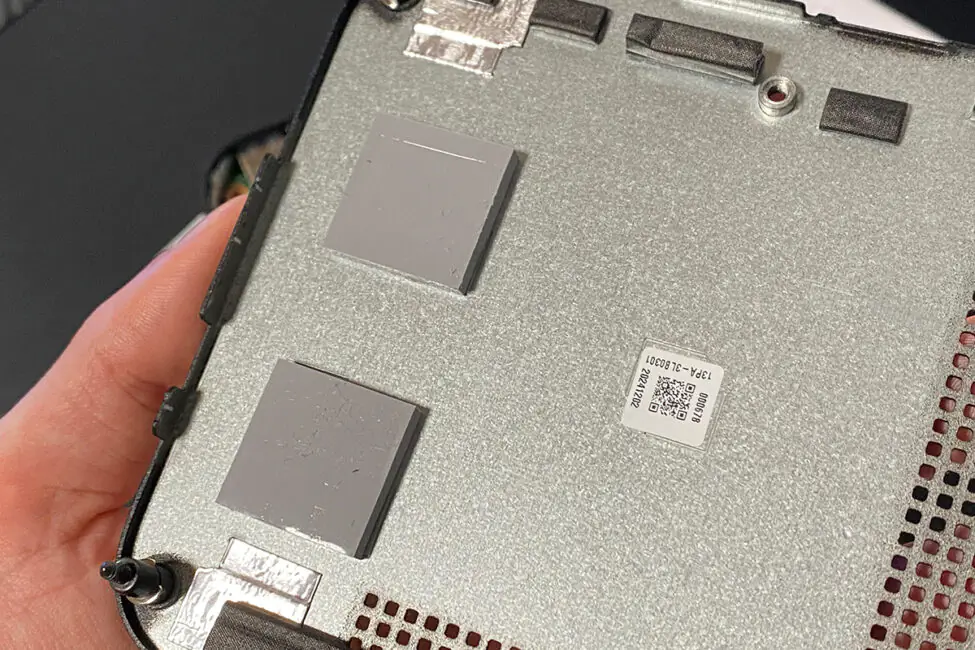 ASUS NUC 14 Essential