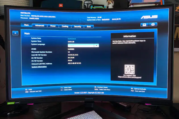 ASUS NUC 14 Essential