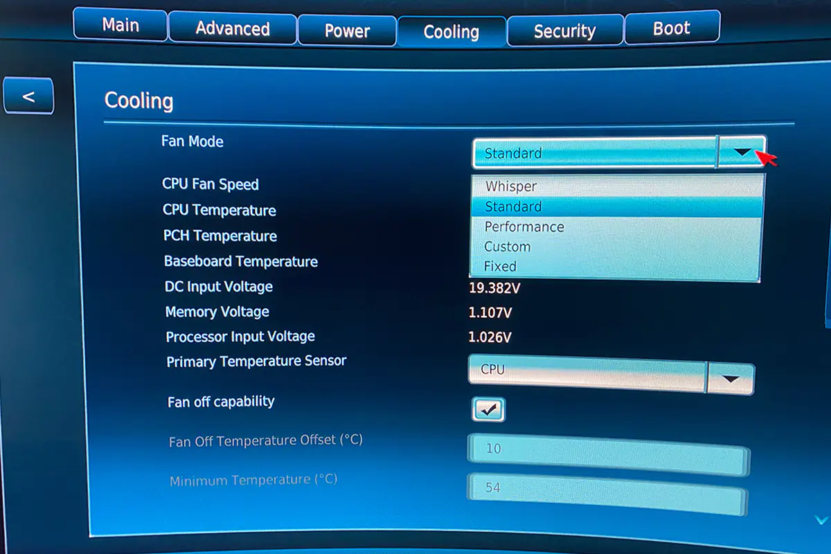 ASUS NUC 14 Essential