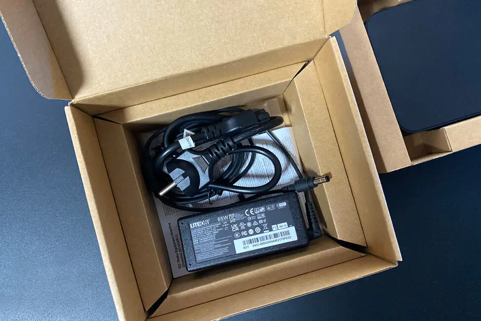 ASUS NUC 14 Essential
