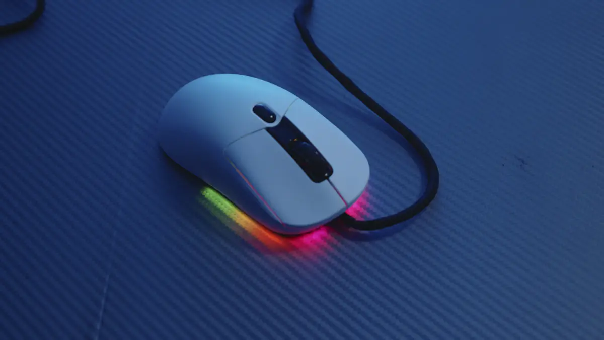 Cougar Minos Neo