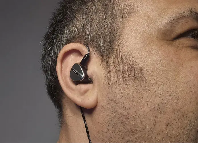 Kiwi Ears Airoso In Use