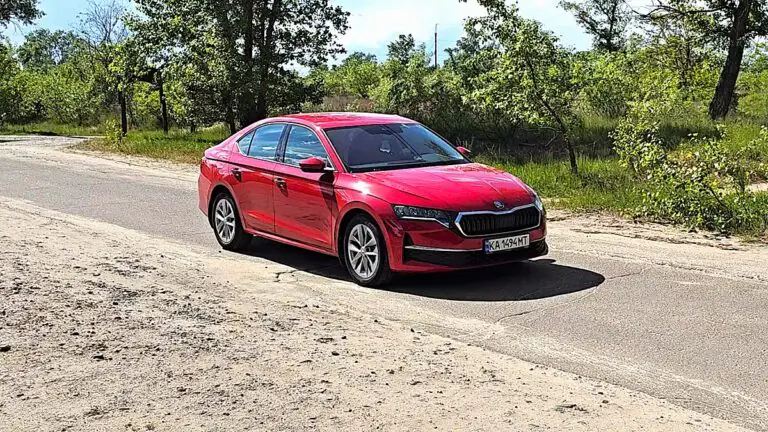 Test Škody Octavia A8 (2025): zaktualizowany bestseller z silnikiem 1.5 TSI m-HEV